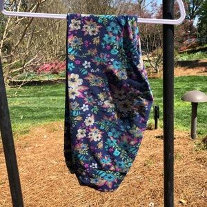 COPY - Lularoe Floral Leggings OS